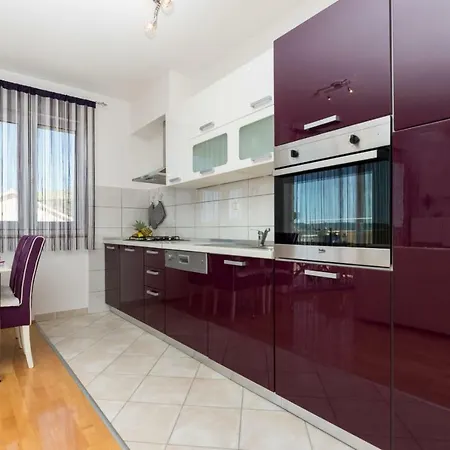 Apartment Deluxe *