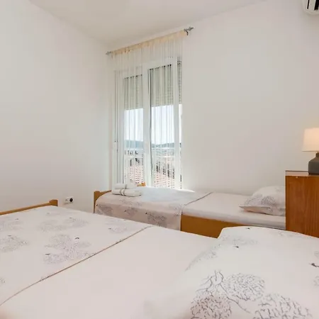 Apartment Deluxe