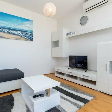 Deluxe Trogir