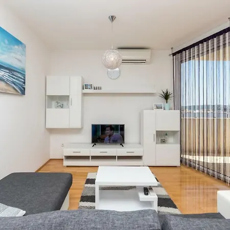 Deluxe Trogir