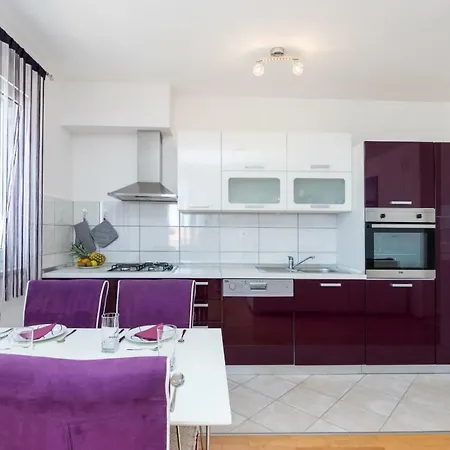Deluxe * Trogir